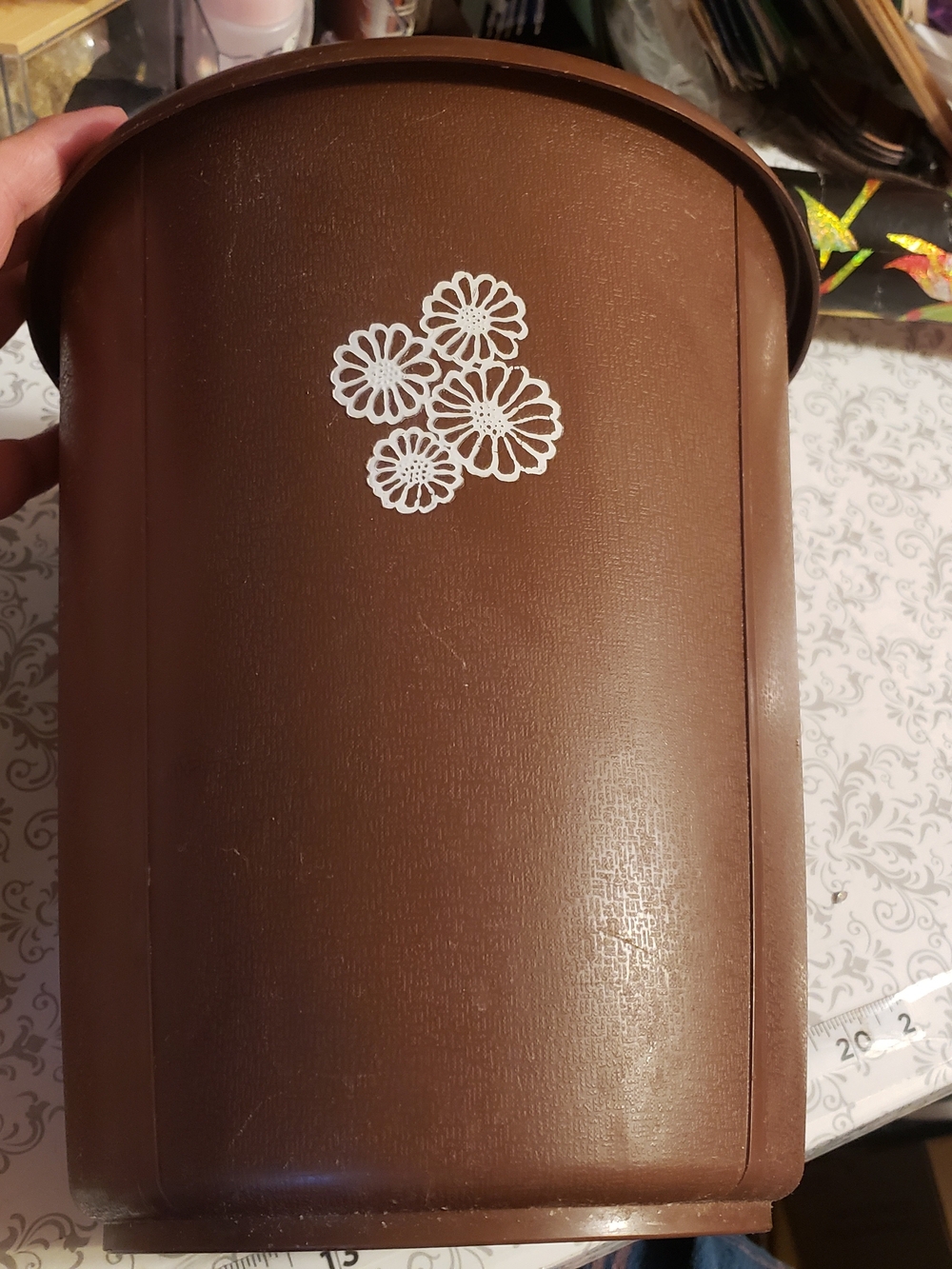 Vintage Rubbermaid Waste Basket Brown Daisies Bin Trash Can 70s
